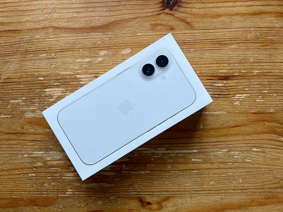 iPhone 16 128GB